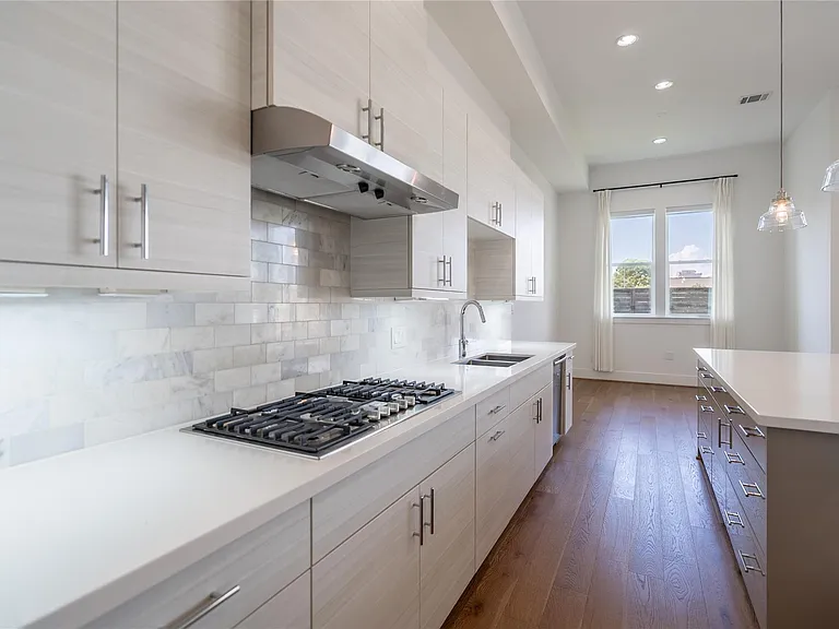 9806 Blissful Prairie Ln — Photo 10
