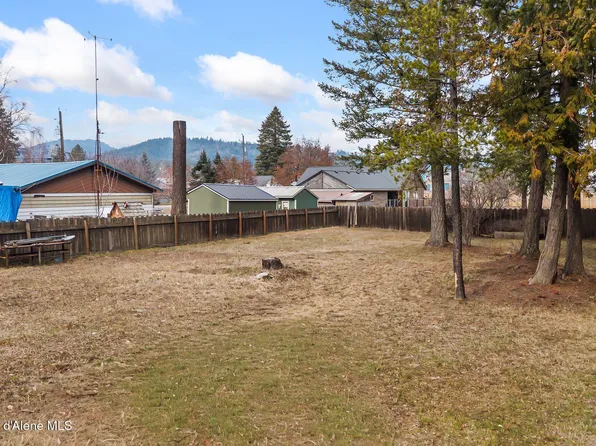 Nna Dixon St, Priest River, ID 83856