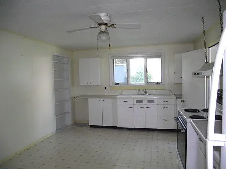 507 N Harrison St — Photo 13