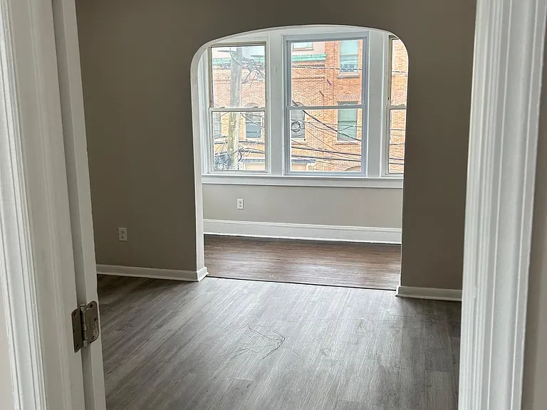 18 Winfield Ave #2 — Photo 5