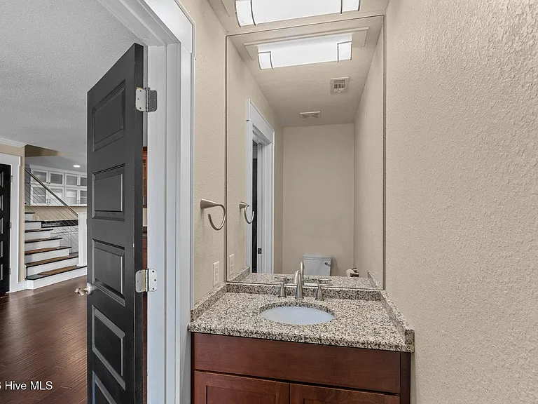 8711 Plantation Dr #302 — Photo 48