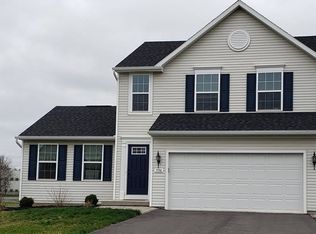 5936 Kennebec Ct, Farmington, NY 14425