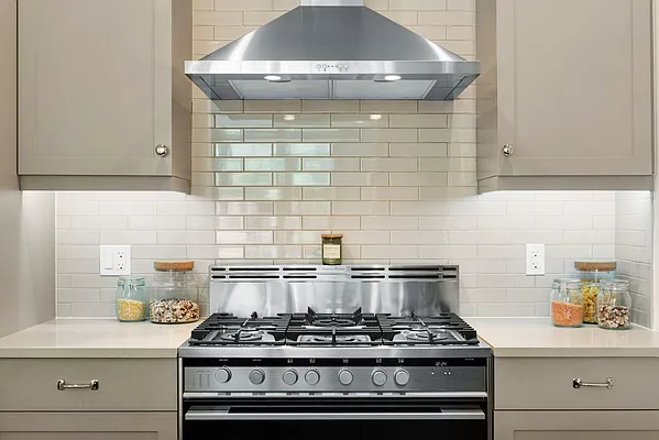 Sold by Compass | media 3