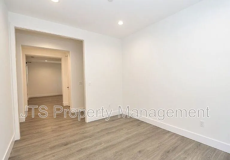 4988 Amina Fair Way — Photo 38