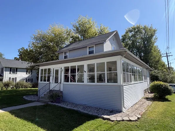 1539 Oshkosh Ave, Oshkosh, WI 54902