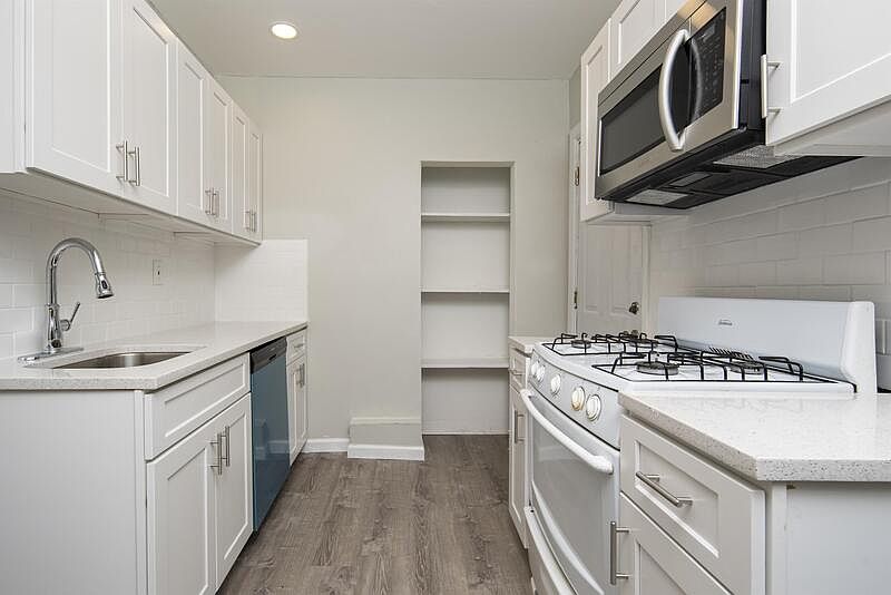 1st image of 79 14th St Floor 2