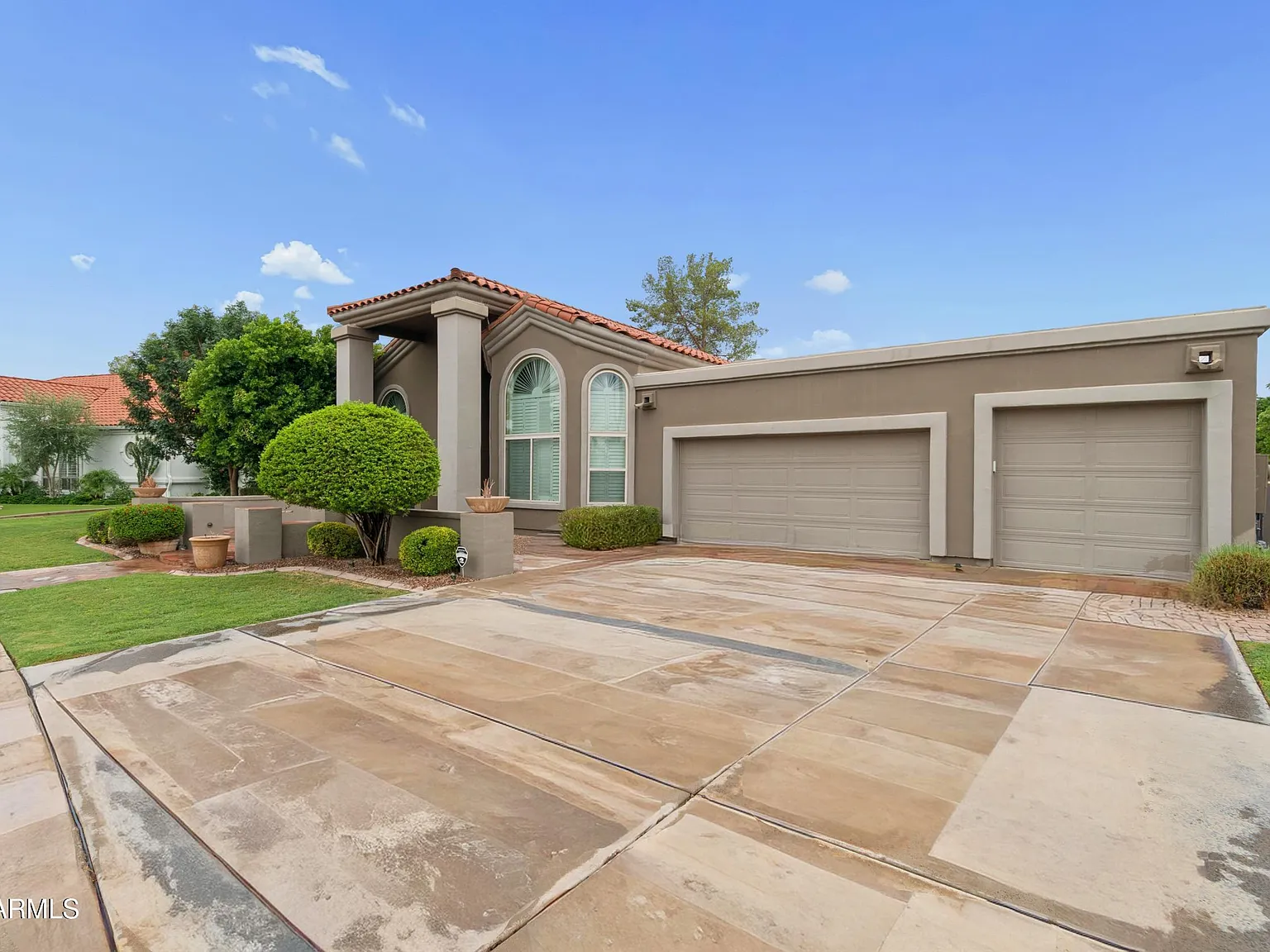 4 bed, 2.5 bath, 3044 sqft, $3,595 — Photo 2