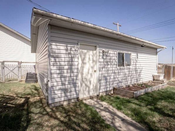 4608 W 47th St, Grimshaw, AB T0H 1W0