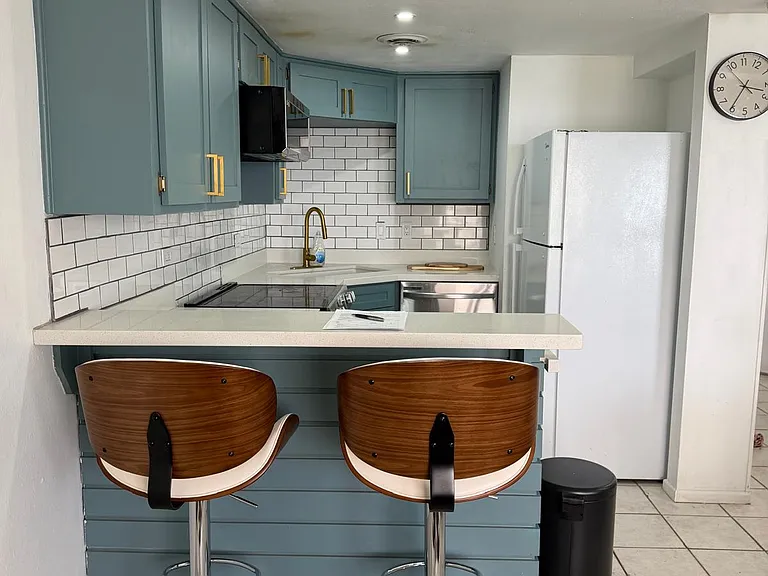 721 N Yturria St #3 — Photo 4