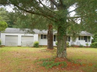 2174 Middle Rd, Eastover, NC 28312