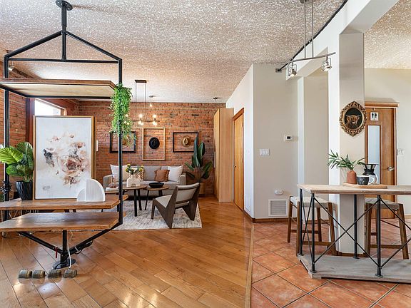 3rd image of 10141 95th St NW #301