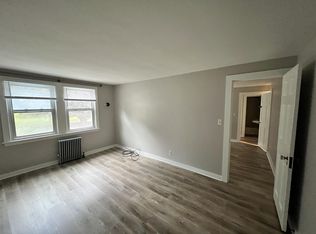 35 Lovely St #6, Unionville, CT 06085