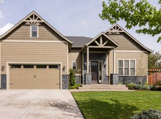 319 Lenore Loop, Eugene, OR 97404