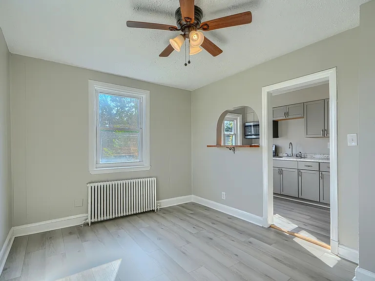 401 52nd St #1 — Photo 5