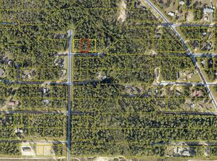 E Lane Ct, Defuniak Springs, FL 32433