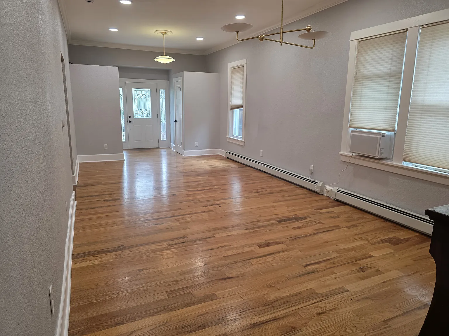 3 bed, 1131 sqft, $3,250 — Photo 4