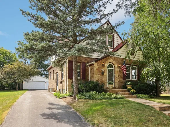 5637 North Argyle AVENUE, Glendale, WI 53209