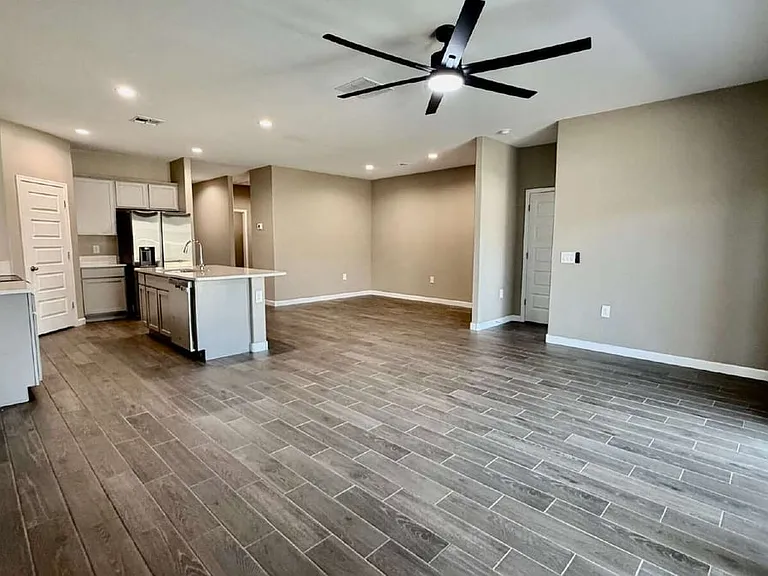 24240 W Verlea Dr — Photo 17