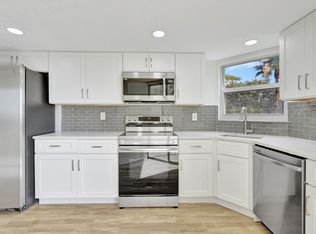 3654 Via Poinciana APT 301, Lake Worth, FL 33467