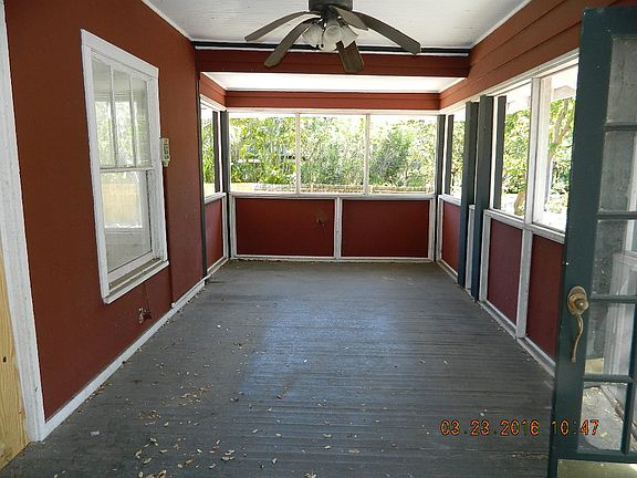 5th image of 625 11th Ave S