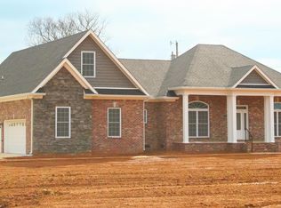 2035 Franklin Pike, Lewisburg, TN 37091