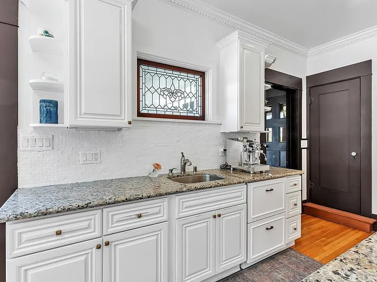 2930 Chatsworth Blvd — Photo 15