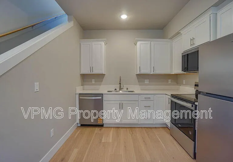 2331 E Otter Loop #A — Photo 10