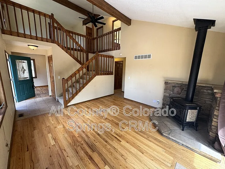 380 Ponderosa Ln — Photo 4