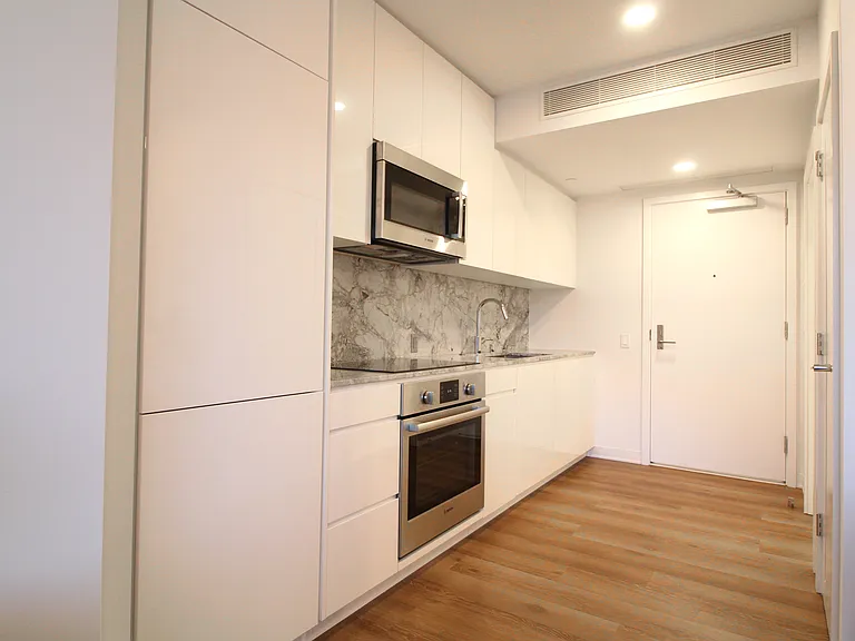 987 Queen St #3516 — Photo 3