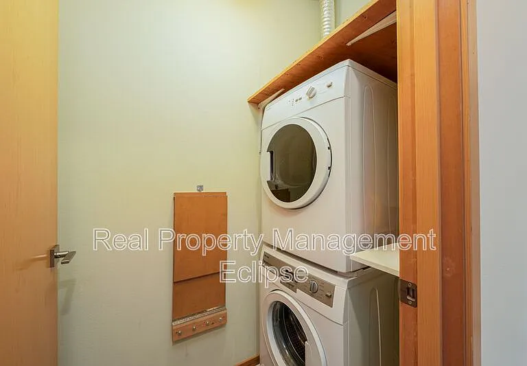 1145 N 91st St #A — Photo 23