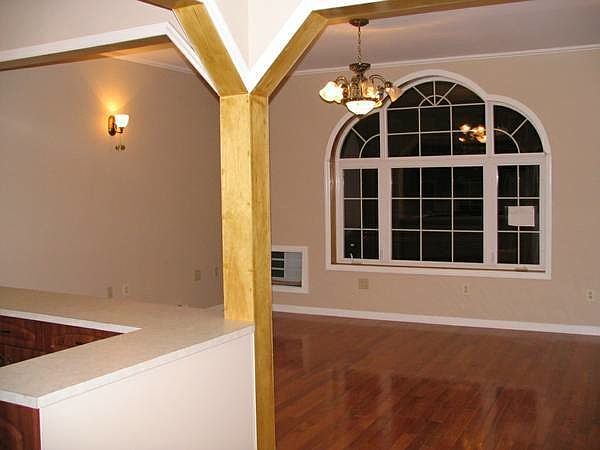 1st image of 919 34th Ave