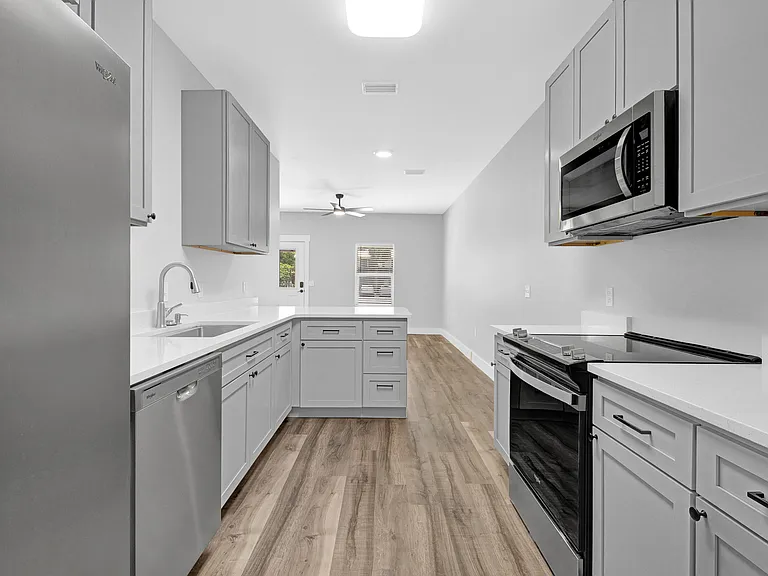 2621 Laurie Ave #2623 — Photo 7