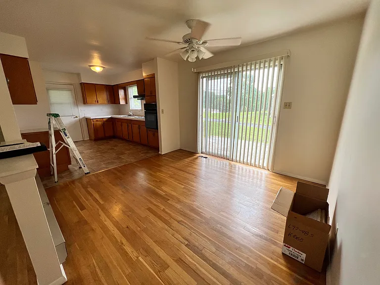 101 Londonderry Rd — Photo 9