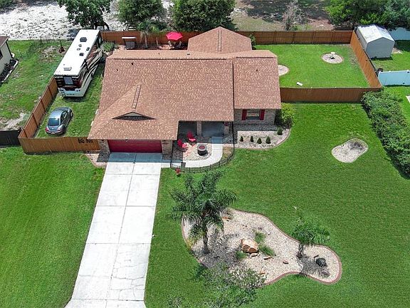3rd image of 35049 SILVER OAK DRIVE