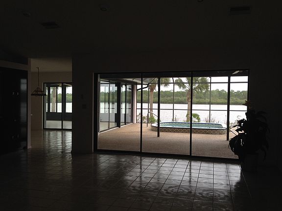 3rd image of 530 Coral Creek Dr