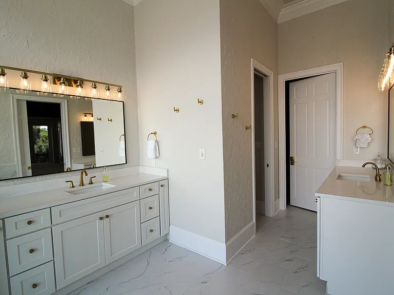 2940 Pine Valley Dr — Photo 8