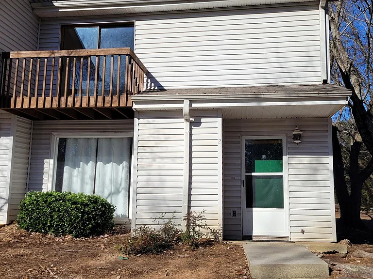 2 Fairway Dr NW — Photo 1