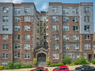 305 Sixth Avenue #3B, Pelham, NY, 10803