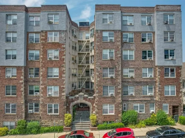 305 Sixth Avenue #3B, Pelham, NY 10803