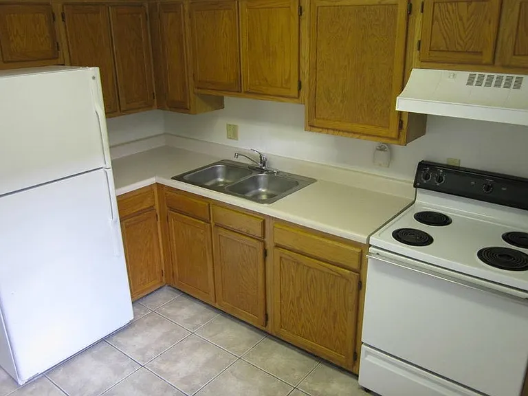 305 Balfour Dr #115 — Photo 8
