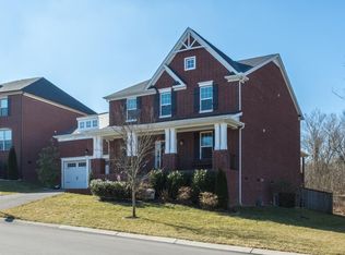 204 Sterling Woods Dr, Mount Juliet, TN 37122