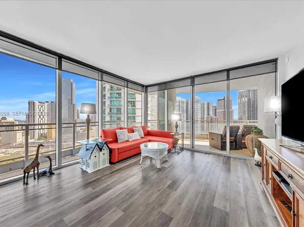 90 SW 3rd St APT 2604, Miami, FL 33130