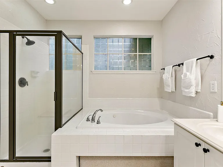 35 Larks Aire Pl — Photo 27