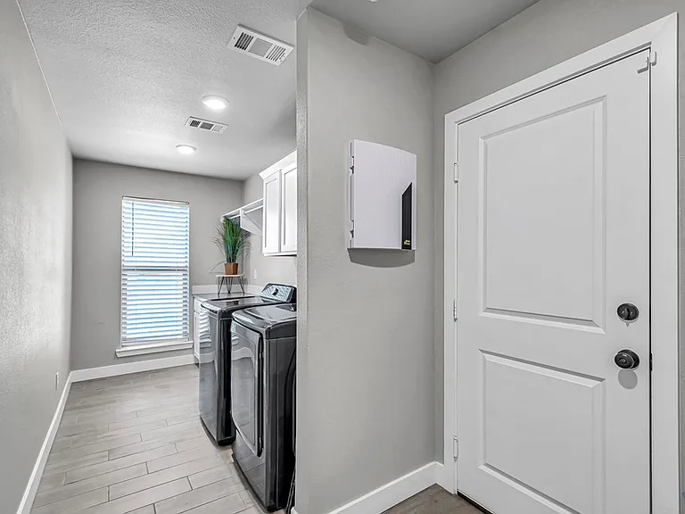 2405 Bastrop Ave — Photo 42