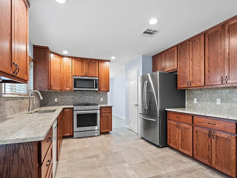 1408 Deer Ledge Trl — Photo 16