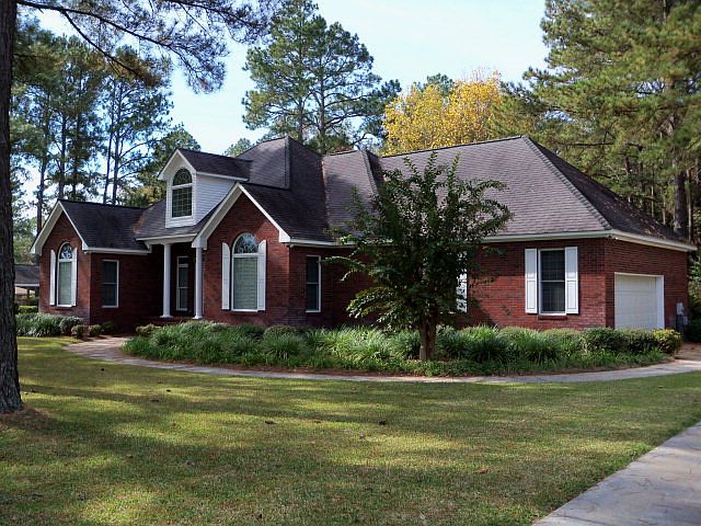 1st image of 902 S Wiley Ave
