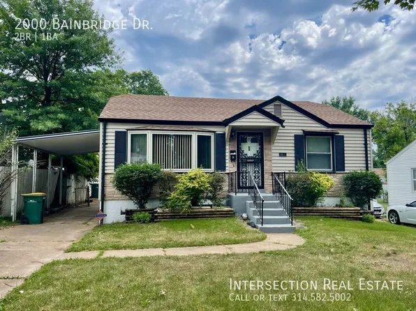 2000 Bainbridge Dr, Saint Louis, MO 63133