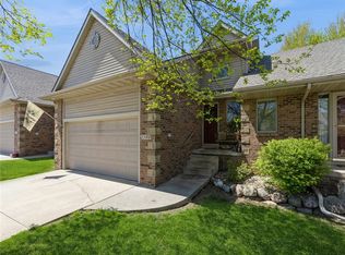 2380 NW 163rd St, Clive, IA 50325