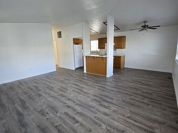 4th image of 28 Bahama Dr #28
