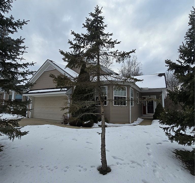 1st image of 10236 Crystal Springs Dr